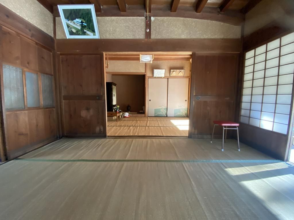 Kominka with Mountain Land Near Monet's Pond in Seki, Gifu - Thumbnail 2