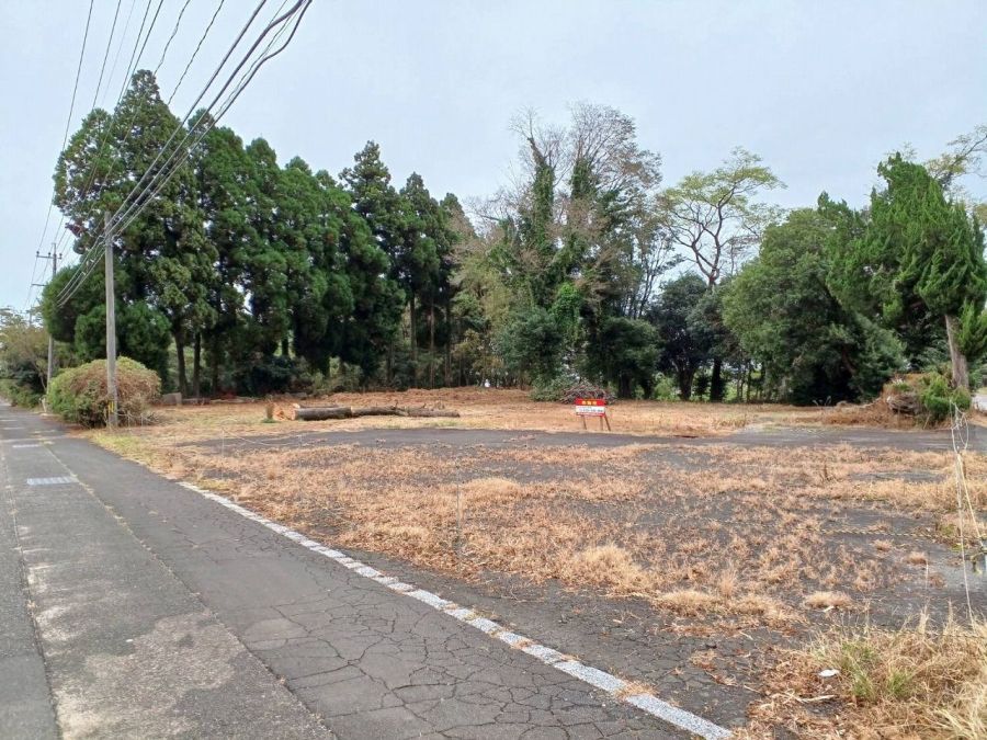 Land for Sale in Kawaminami Town, Miyazaki - 2,270 sqm - Thumbnail 3