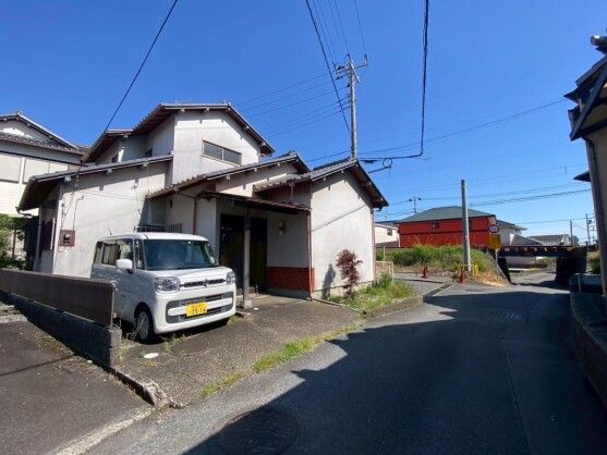 Spacious 5DK Wooden House for Sale in Fuji City, Shizuoka - Thumbnail 4
