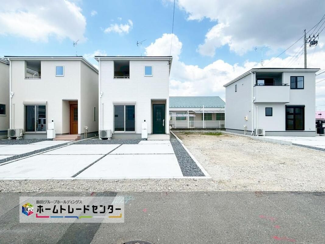 New 3LDK House for Sale in Gifu City with ZEH Certification - Thumbnail 3