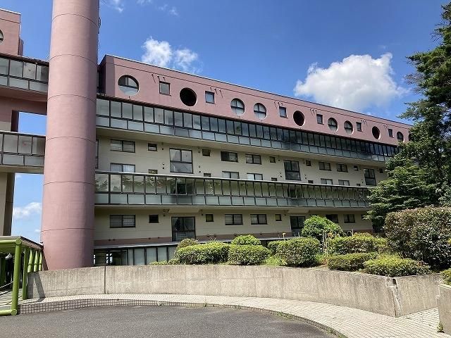 2LDK Apartment in Royal Vallée Daisen I Building, Tottori - Image 10