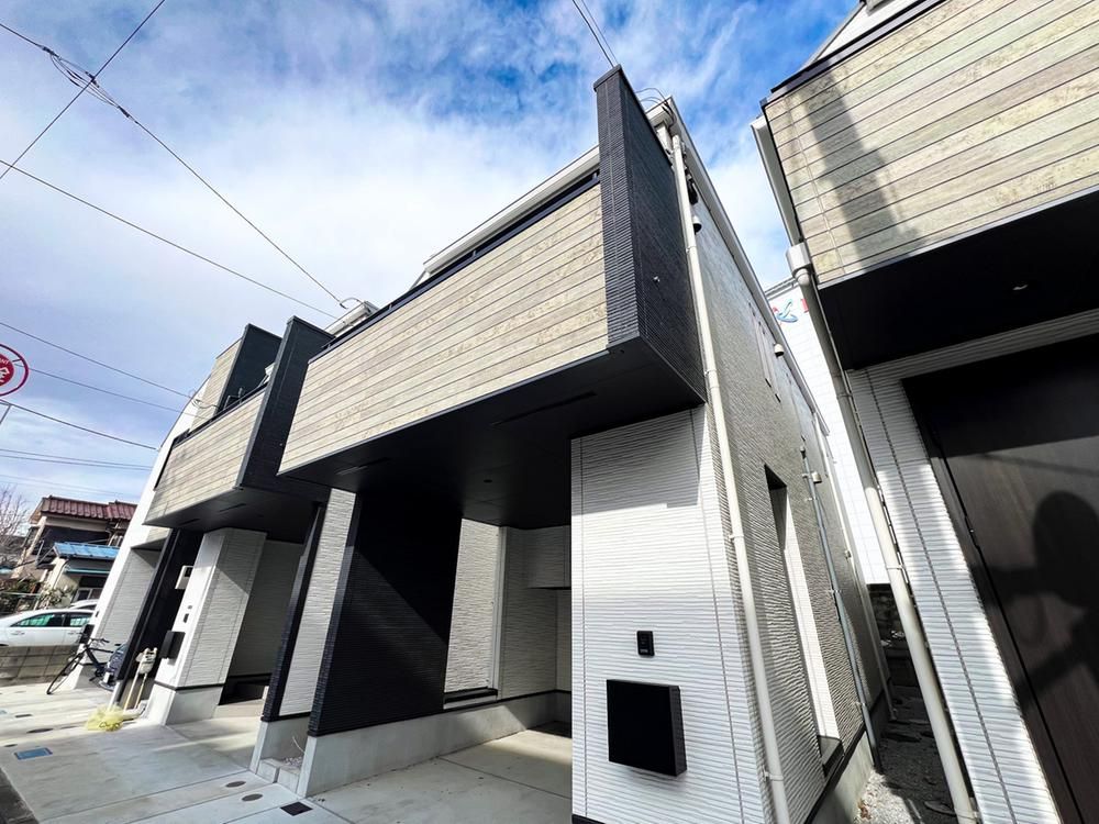 Modern 2SLDK House for Sale in Akishima, Tokyo - Thumbnail 2