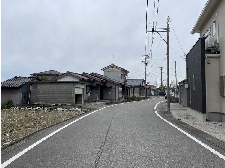 Land for Sale in Toyama City, 210 sqm, Near Kaihatsu Station - Thumbnail 3