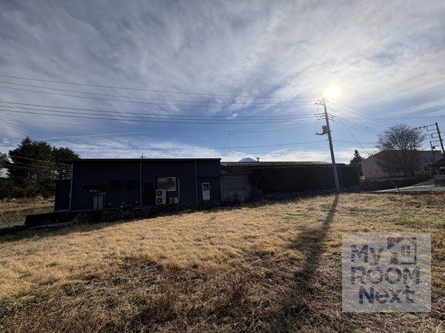 Land for Sale in Fujikawaguchiko with Mount Fuji View Potential - Image 1