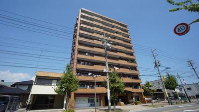 Fully Renovated 3LDK Apartment Near Kintetsu Yokkaichi Station — Image 10, Yokkaichi, Mie