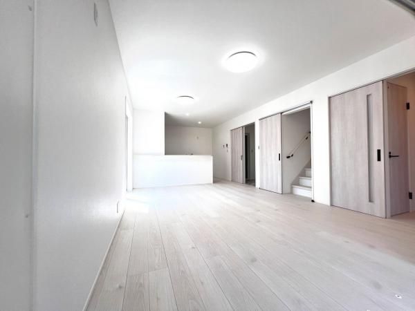 New 4LDK Detached House for Sale in Isehara, Kanagawa - Thumbnail 3