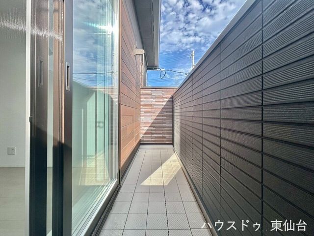 Modern 3LDK House in Sendai with Solar Power & Earthquake Resistance - Thumbnail 3