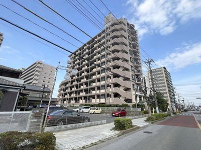 Renovated 3LDK Apartment near Kasukabe Station — Image 2, Kasukabe, Saitama