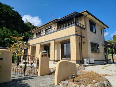 Ishimaru, Munakata City｜Munakata City, a 17-minute walk from Kyoiku-Daimae Station on the JR Kagoshima Main Line, a used detached house (Property number: 3903926-0000306) — Image 1, Munakata, Fukuoka
