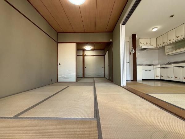 Oasis Mansion President Hikarigaoka 3LDK Apartment for Sale - Thumbnail 3