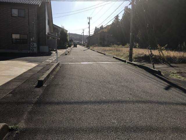 Vacant Land for Sale in Kaga City's Yamanaka Onsen Area - Thumbnail 2