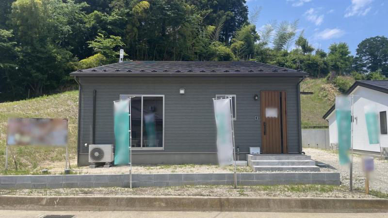 Modern 2LDK House in Nihonmatsu with Spacious Land - Thumbnail 2