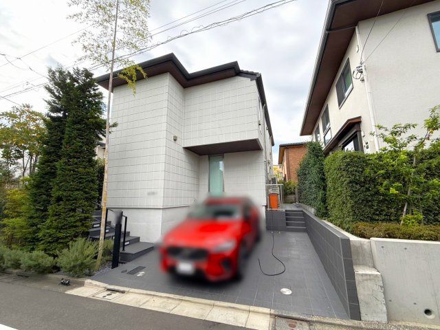 4LDK Steel Frame House for Sale in Den-en-chofu, Ota-ku - Thumbnail 4
