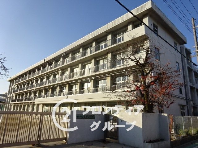 2LDK Apartment in Yamatotakada, Nara - Renovated - Thumbnail 2