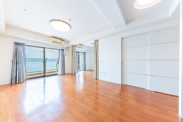 Aging Court Biwako Premium View 14F 1LDK Apartment in Otsu - Thumbnail 4