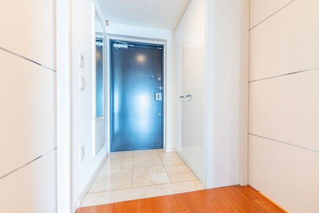 Aging Court Biwako Premium View 14F 1LDK Apartment in Otsu - Thumbnail 2