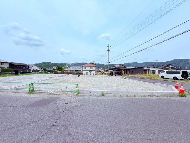Vacant Land for Sale in Kirishima City, Kagoshima - Thumbnail 2