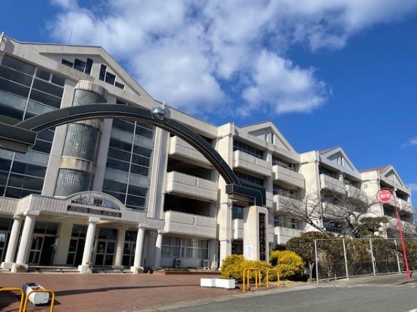 New 3LDK Single-Story House in Nagasaki's Daiyaland - Thumbnail 2