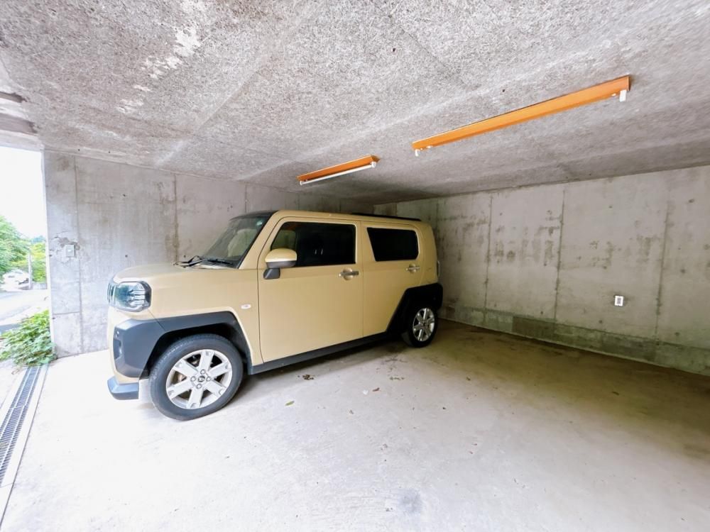 Renovated 6LDK House in Niigata Akiha Ward with 2 Car Parking - Thumbnail 2