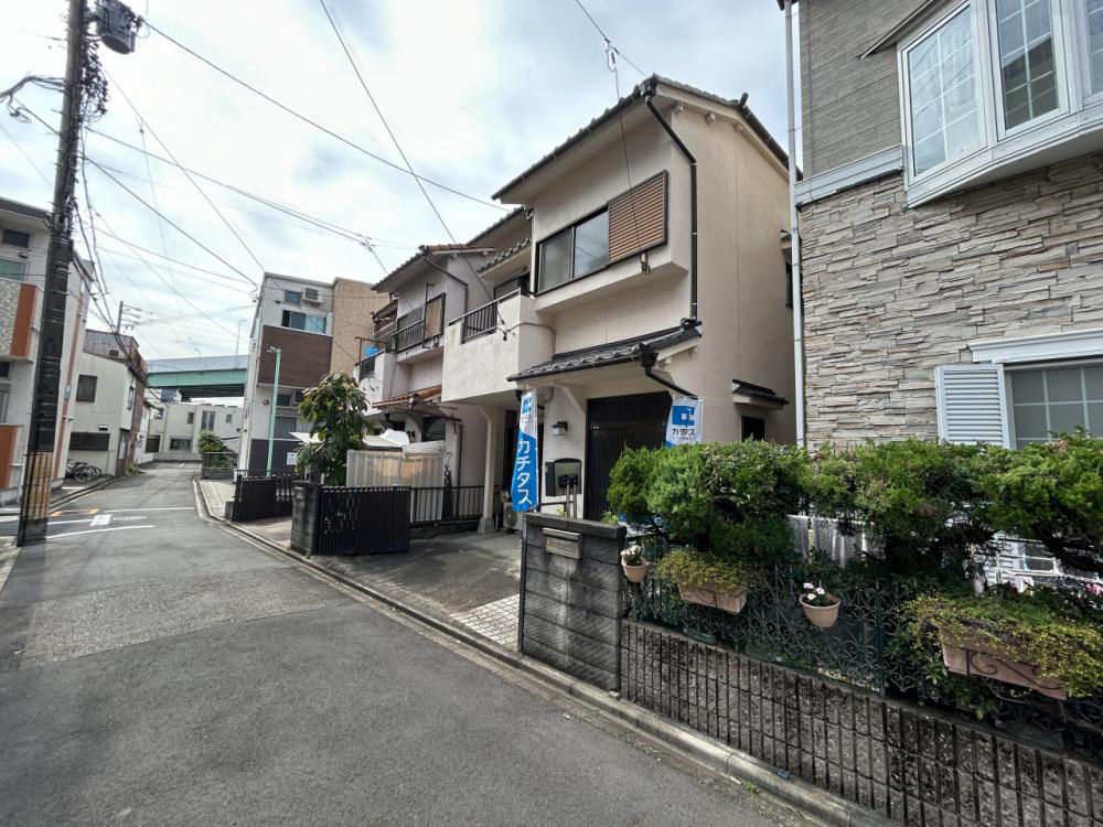 4K House in Nagoya's Nakagawa Ward with Balcony - Thumbnail 2