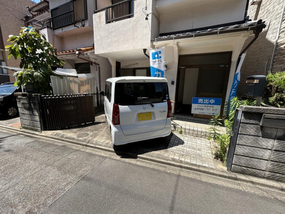 4K House in Nagoya's Nakagawa Ward with Balcony - Thumbnail 3