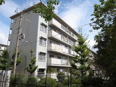 Takarazuka Nishiyama 3LDK Apartment for Sale - 79m² — Apartment, Takarazuka, Hyogo