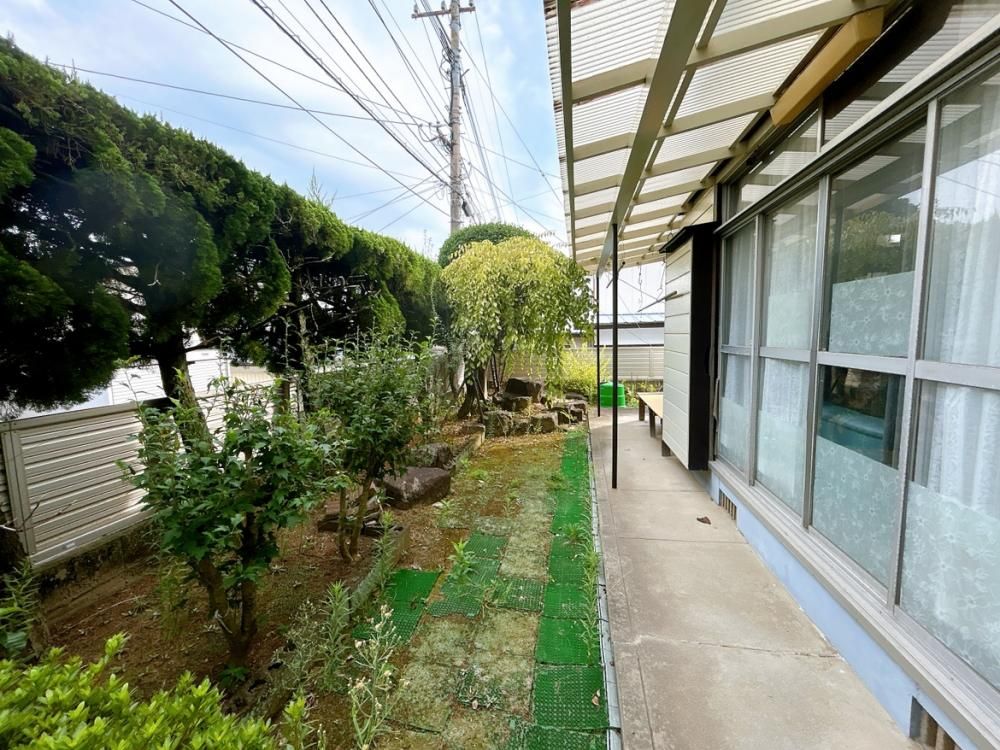 Renovated 4LDK House in Sasebo with Parking and Garden - Thumbnail 4