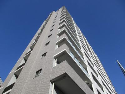 3LDK Apartment in Rivaile Kobe Hyogo Genex, Kobe — Image 1, Hyogo, Hyogo