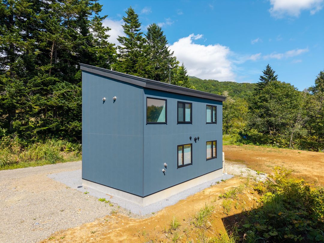 New 3-Bedroom Triple-Unit House in Soga, Niseko for Sale - Thumbnail 2
