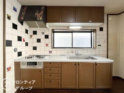 4DK House in Osaka's Nishiyodogawa Ward - 94.17㎡ — Image 3, Nishiyodogawa, Osaka