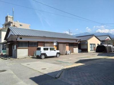 2DK House for Sale in Niihama, Ehime | 83.68 sqm on 380 sqm Land — Image 3, Niihama, Ehime