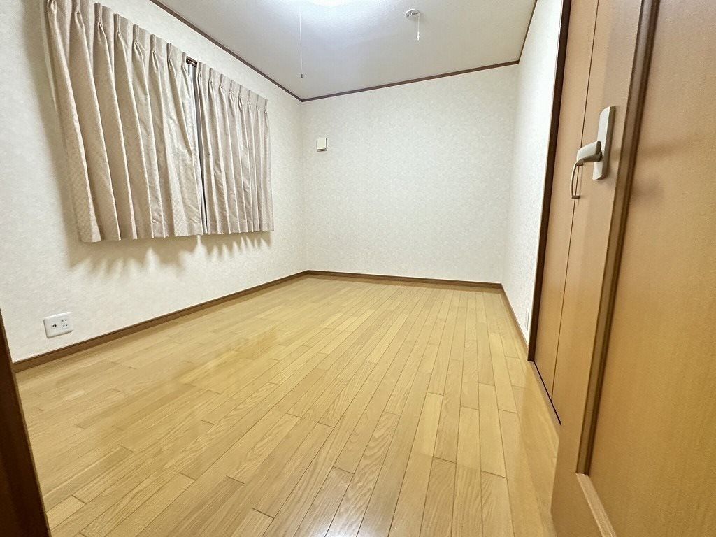 5SLDK House in Kashihara City with 494.98㎡ Land - Near Yaginishiguchi Station - Thumbnail 3