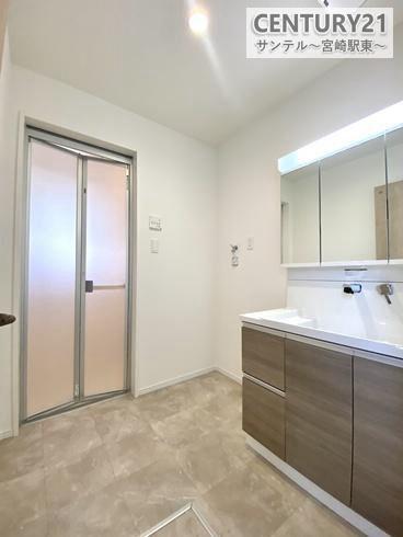 Renovated 3LDK House Near Takamachi Station — Image 4, Takanabe, Miyazaki