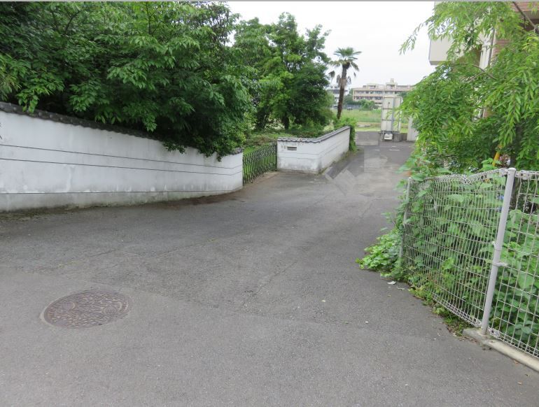 4DK House on 4983 sqm Land in Saijo City, Ehime - Thumbnail 4