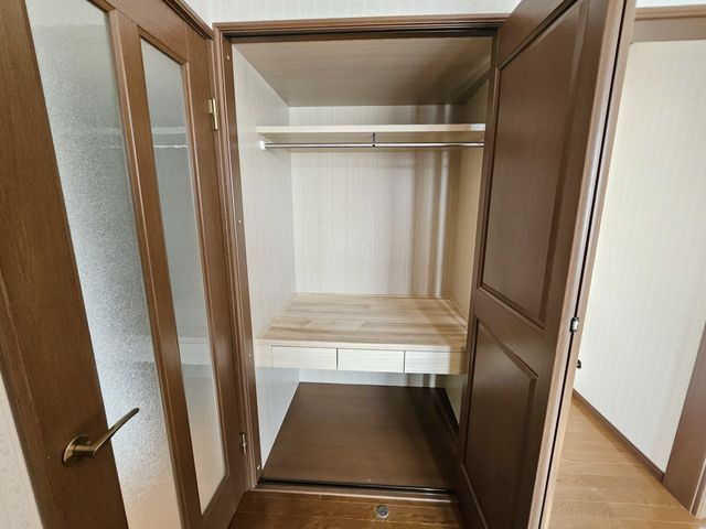 4LDK House for Sale in Hachinohe with Solar Panels - Thumbnail 3