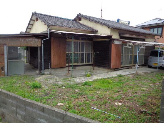 Yatsushiro City 4DK House for Sale in Quiet Neighborhood - Thumbnail 2