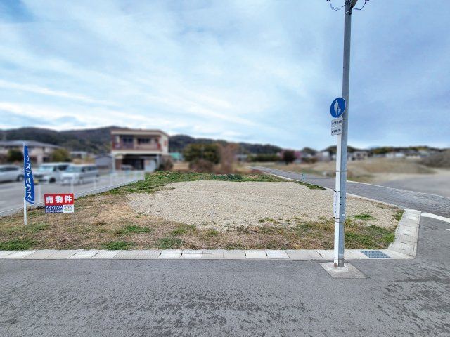 Vacant Land for Sale in Kainan, Wakayama - 257sqm Near JR Station - Thumbnail 2