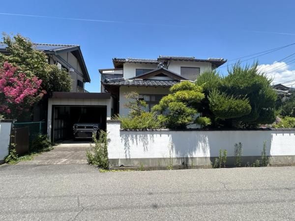 Renovated 4LDK House in Matsumoto with Tax Benefits - Image 1