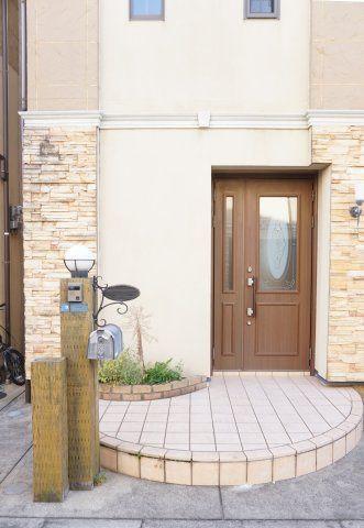 4LDK House in Shijonawate City with Recent Renovations — Image 2, Shijonawate, Osaka