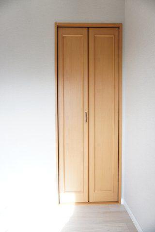 4LDK House in Shijonawate City with Recent Renovations — Image 4, Shijonawate, Osaka