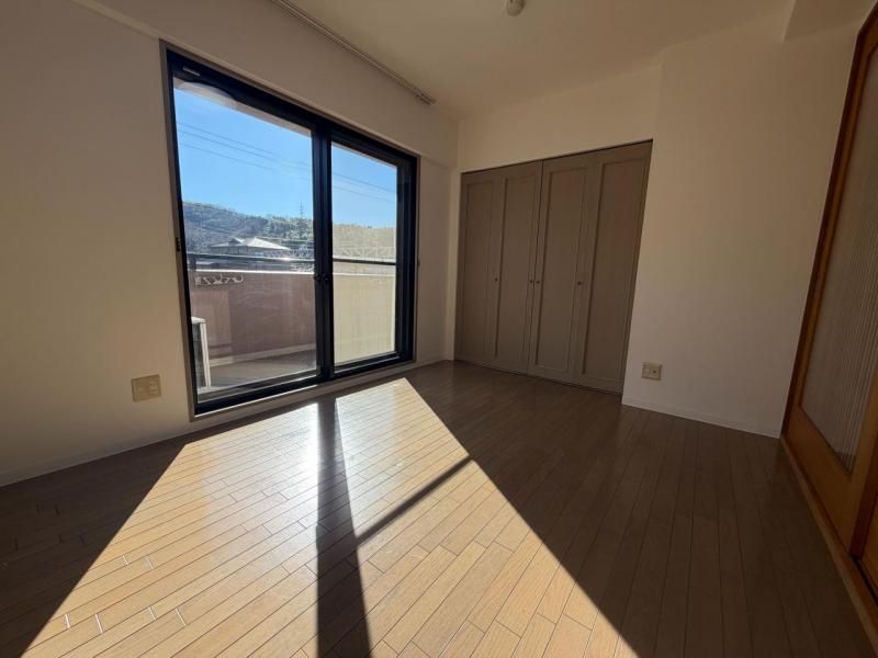 3LDK Apartment for Sale Near Tsurata Station, Ishikawa - Thumbnail 3