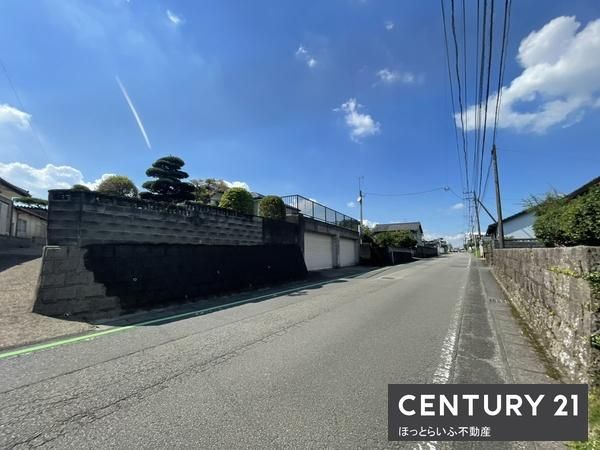 Large 1994 sqm Land Plot for Sale in Miyakonojo, Miyazaki - Image 1