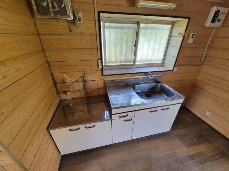 2LDK House for Sale in Kashima City, Ibaraki - 1.48 Million Yen - Thumbnail 4
