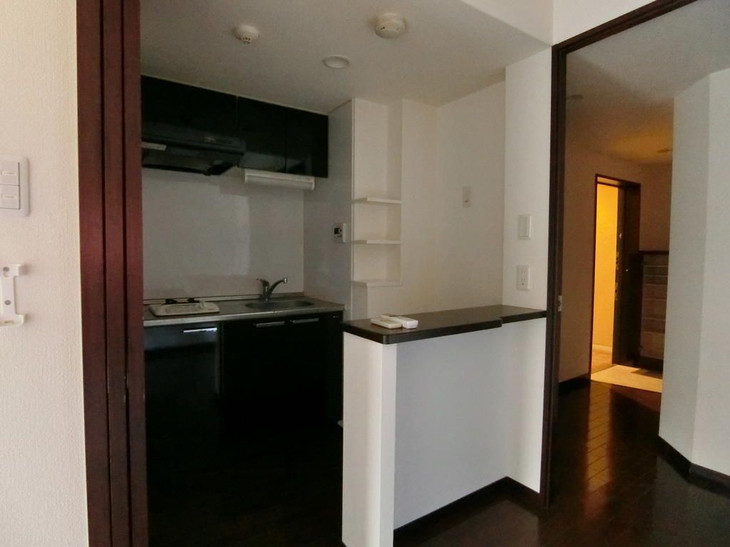 1DK Apartment for Sale in Kyoto's Saiin Area - Thumbnail 2