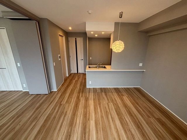 The Fine Tower Urasoe Shiroma 17F 3LDK Apartment for Sale - Thumbnail 2