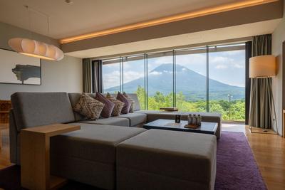 AYA Niseko 501 – 3BR Ski-In Ski-Out Condo in Niseko Hirafu, Hokkaido — Interior, Kutchan, Hokkaido