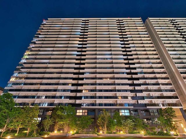 3LDK Apartment for Sale in Koto City, Tokyo - Thumbnail 2