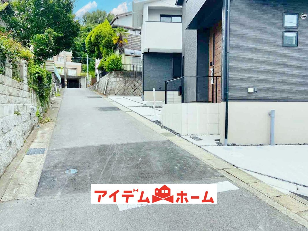 New 2LDK House with Solar Power near Inba Station, Owariasahi - Thumbnail 4