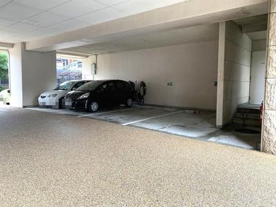 3LDK Apartment for Sale in Cosmo Square, Osaka | River Garden — Image 2, Suminoe, Osaka