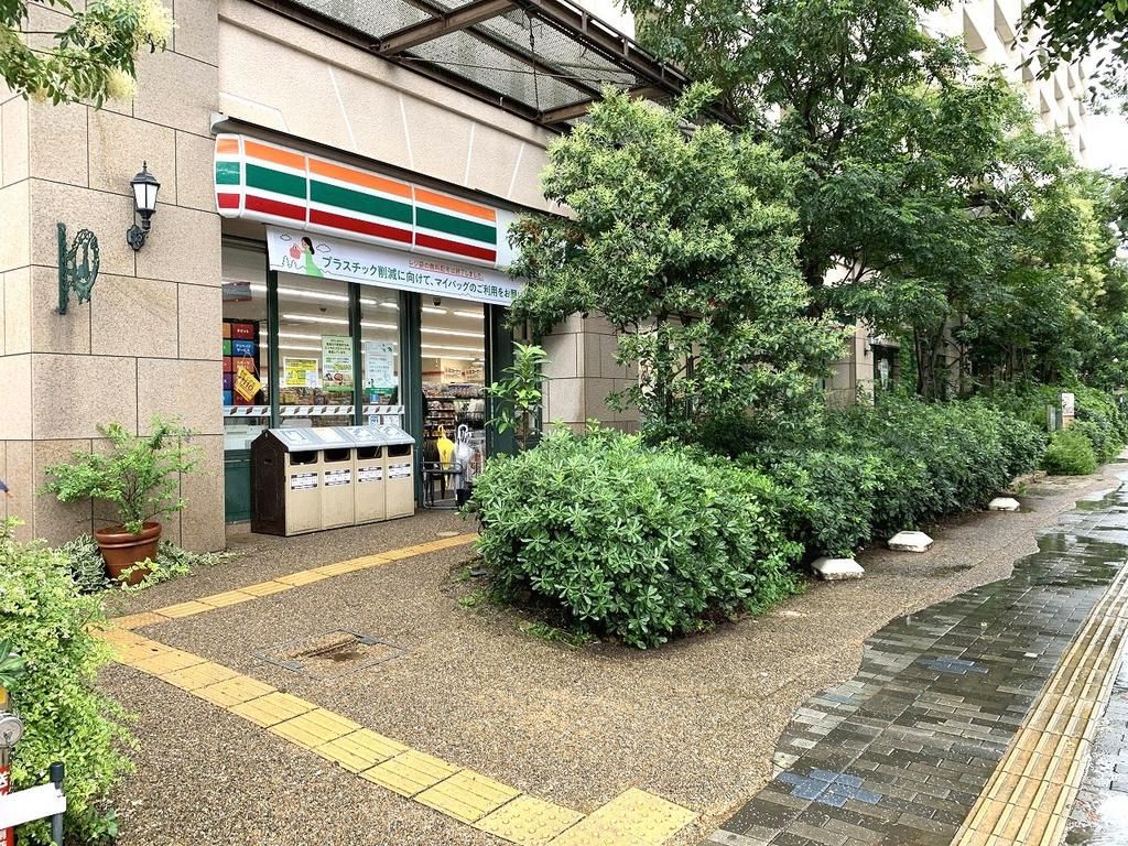 3LDK Apartment for Sale in Cosmo Square, Osaka | River Garden - Thumbnail 4